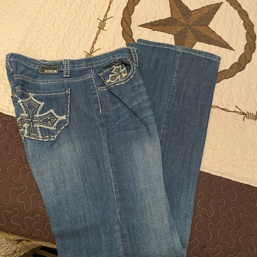 Petrol Jeans 31x36, starched, no rips/tears